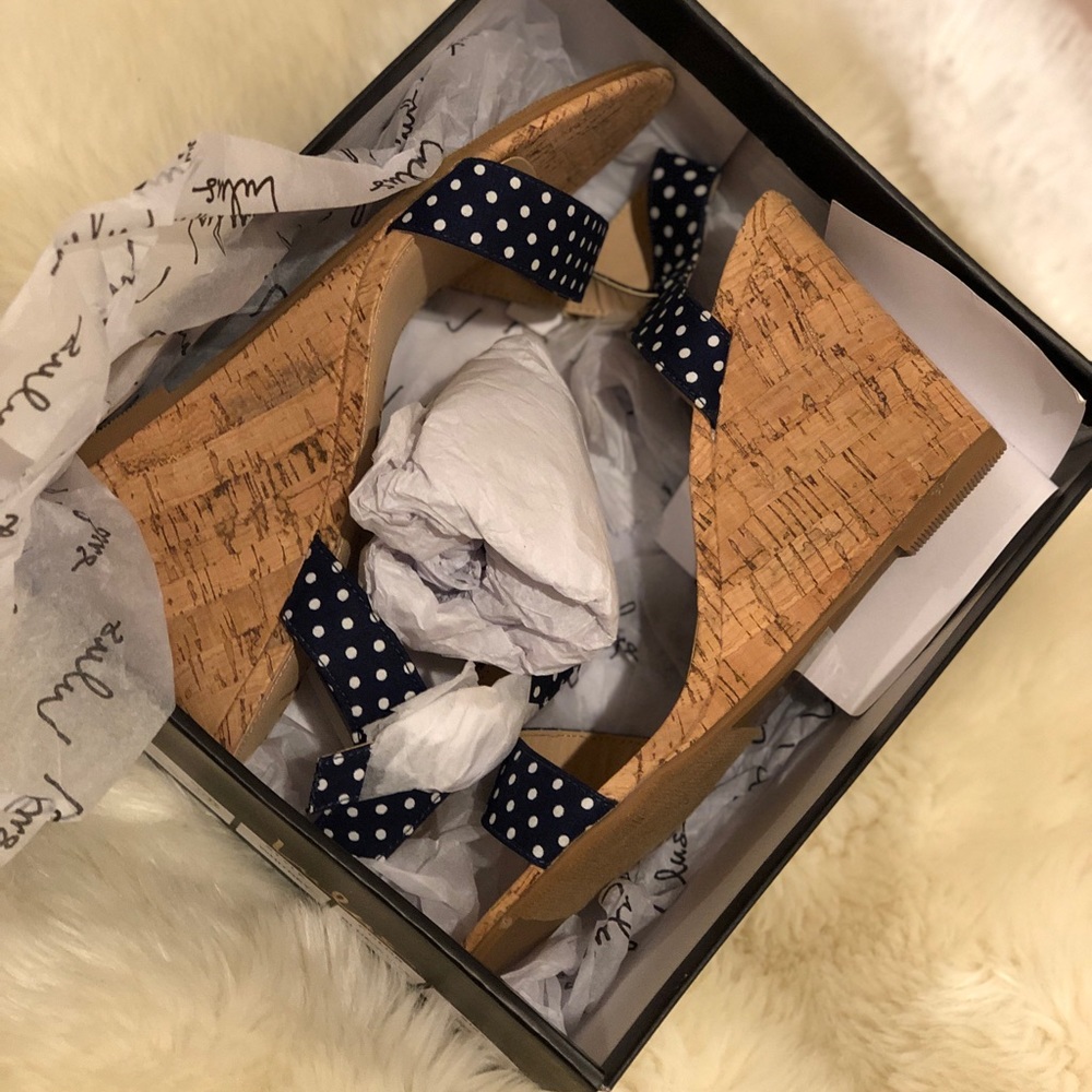 Polka dot Wedge Sadals Brand new !!
